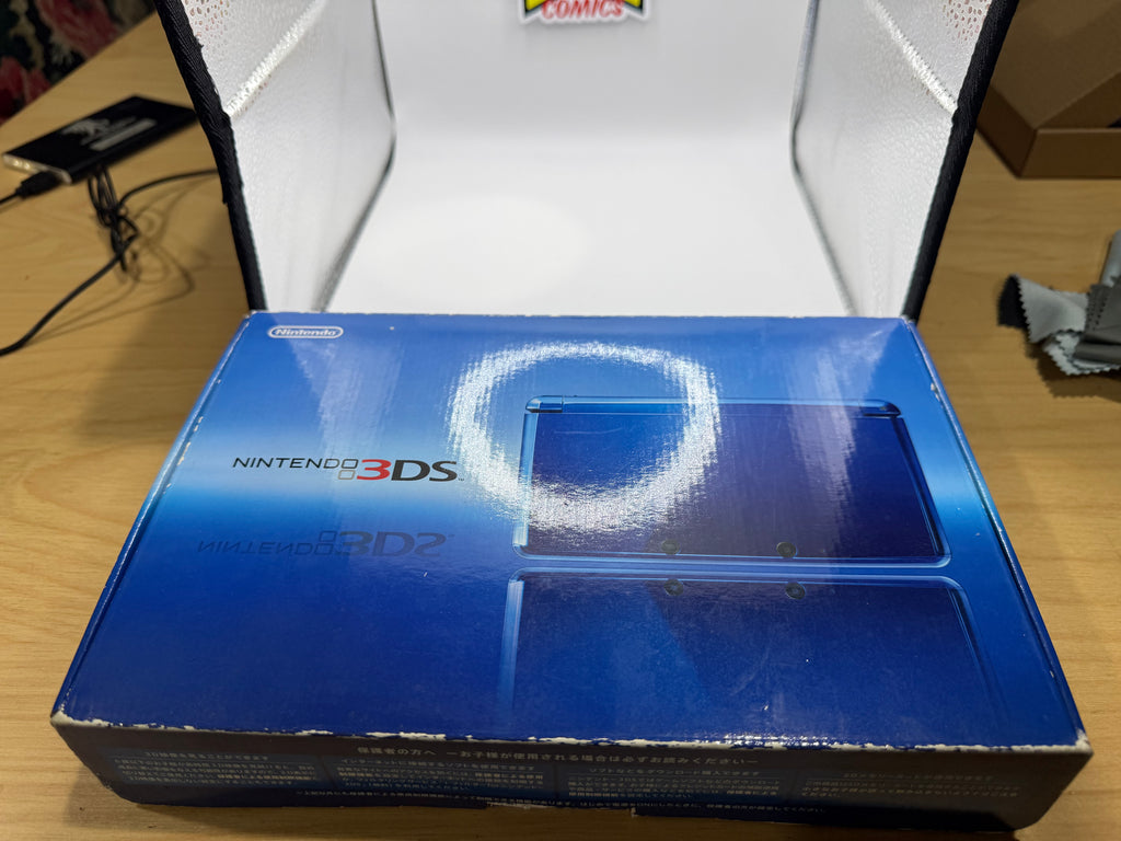 Nintendo 3DS Region free Console -Cobalt Blue-Complete In The Box 32gb Card