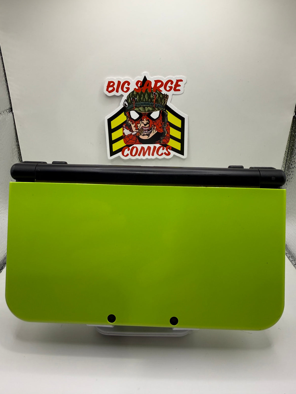 Nintendo “New” 3DS LL Lime Green and Black - Region Unlocked
