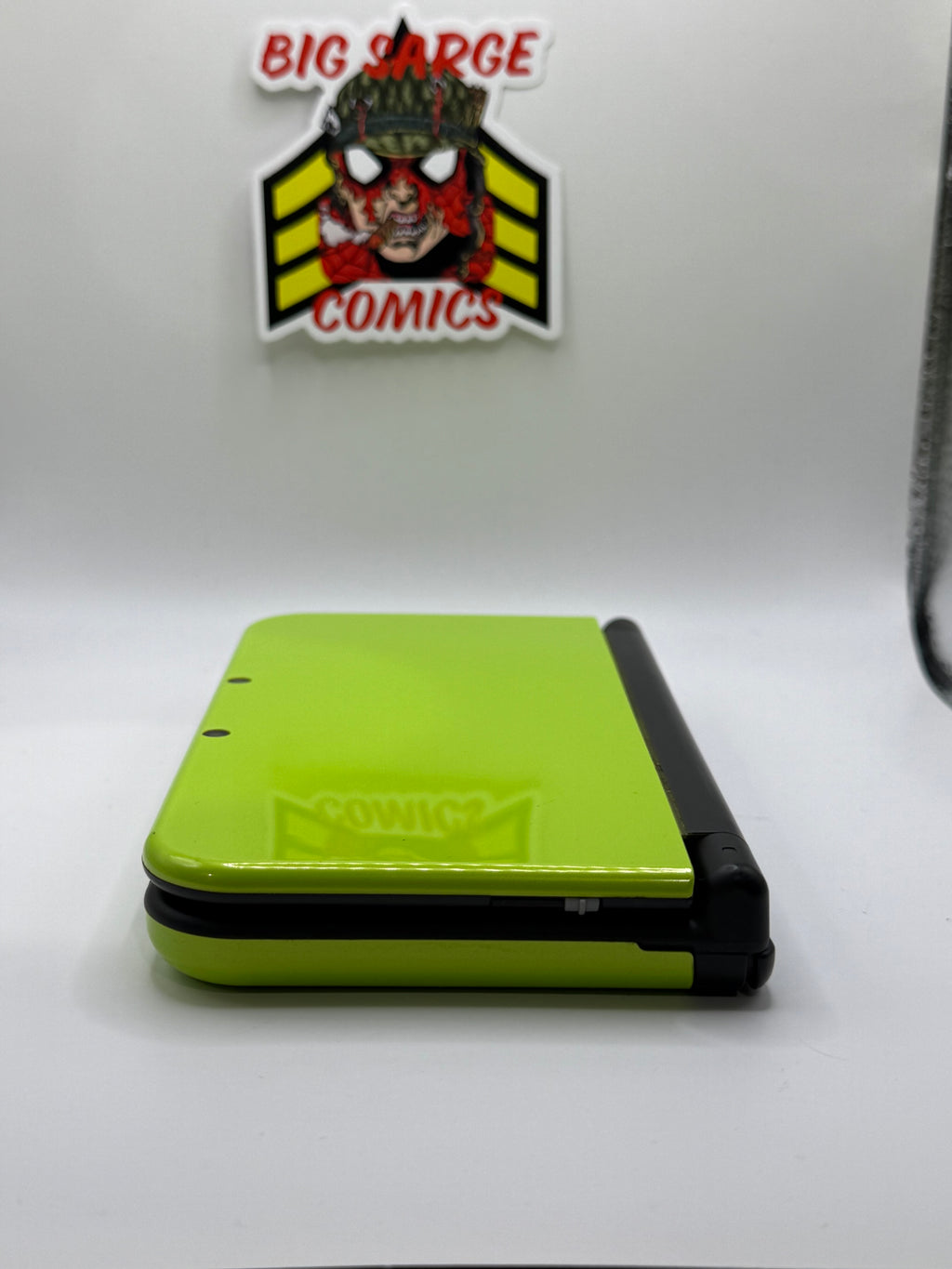 Nintendo “New” 3DS LL Lime Green and Black - Region Unlocked