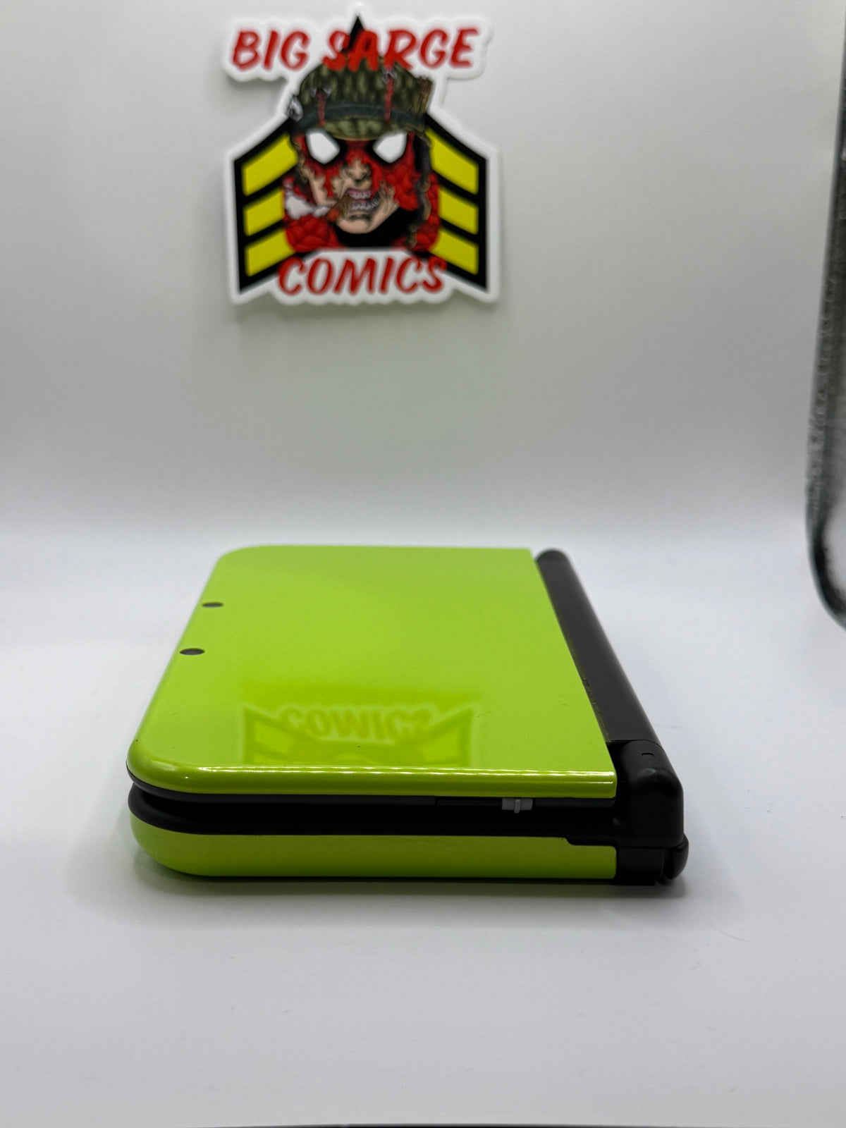 Nintendo “New” 3DS LL Lime Green and Black - Region Unlocked