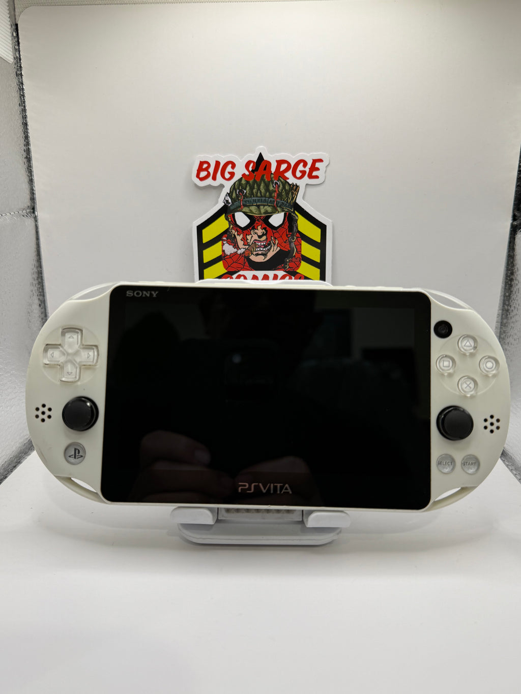Alpine White Sony PS Vita PCH-2000 128GB micro sd card. Region Free Handheld Console