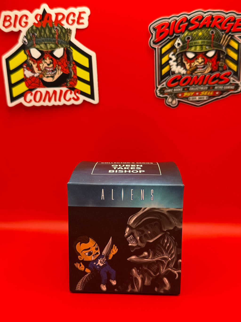 Aliens Collector’s Series – Queen Takes Bishop Collectible – NEW &amp; SEALED